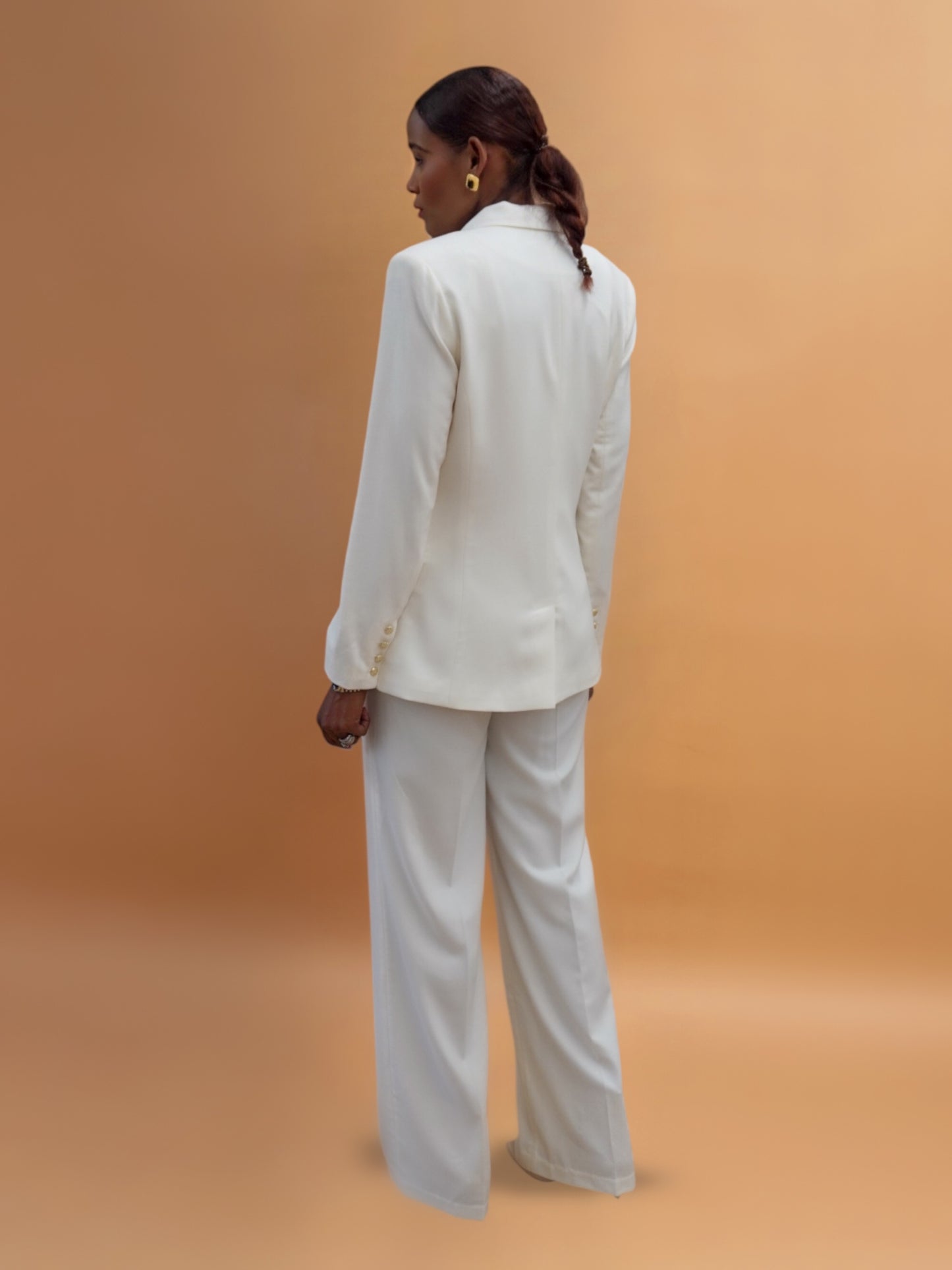 shop-the-Icon-blazer-in-business-suits-for-tall-women