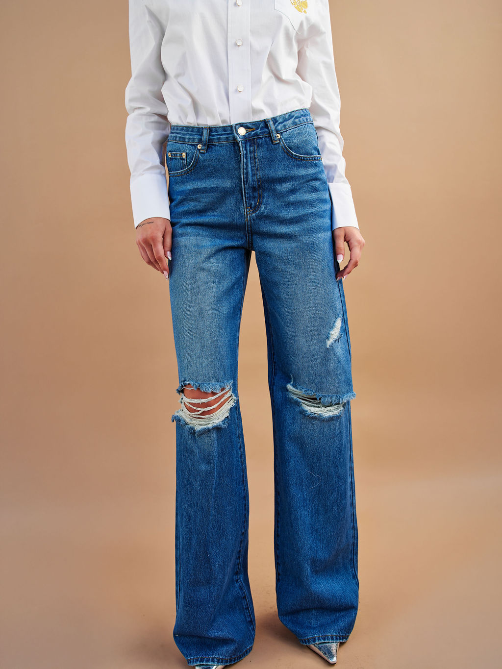 Shop-the-Atallier-Wide-Leg-Jeans-for-Tall-Women